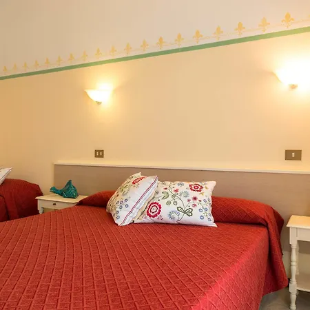 Rita Hotel 3*