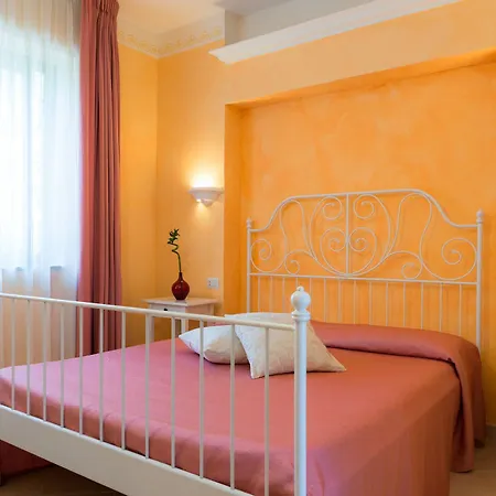 Rita Hotel 3*