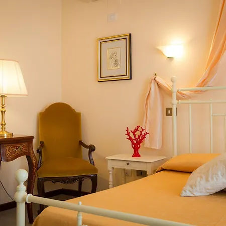 Rita Hotel 3*